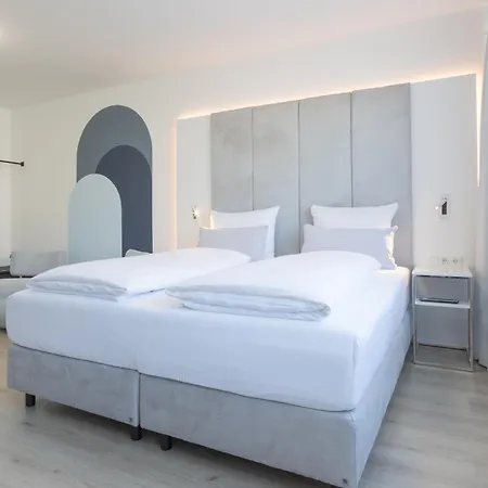 Aparthotel Zzzpace Smart-hotel