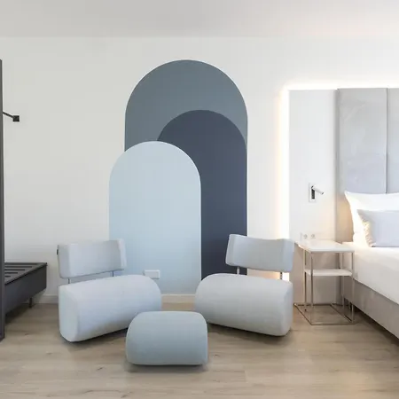 Zzzpace Smart-hotel Aparthotel